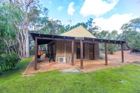 Yelverton Brook Conservation Sanctuary - ACT Tourism 12