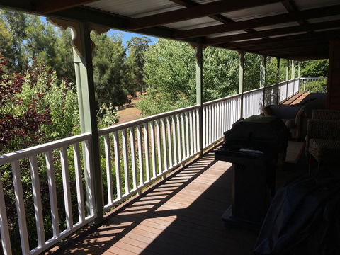 Tegwan's Nest Holiday Home - ACT Tourism 24