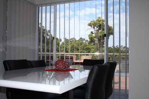 Cape Villas - ACT Tourism 24