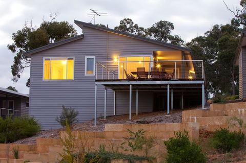 Cape Villas - ACT Tourism 25