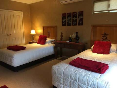 Armadale Cottage Bed & Breakfast - ACT Tourism 16