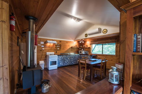 Cape Howe Cottages - ACT Tourism 23
