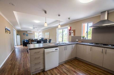 Cape Howe Cottages - ACT Tourism 43