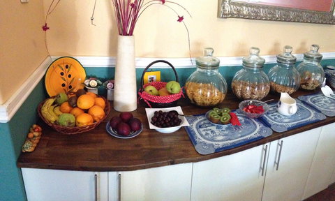 Palms Bed & Breakfast - ACT Tourism 11