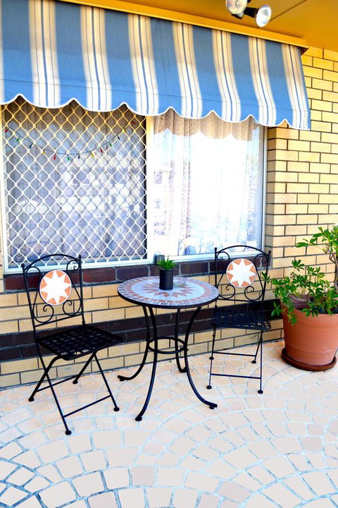 Palms Bed & Breakfast - ACT Tourism 21