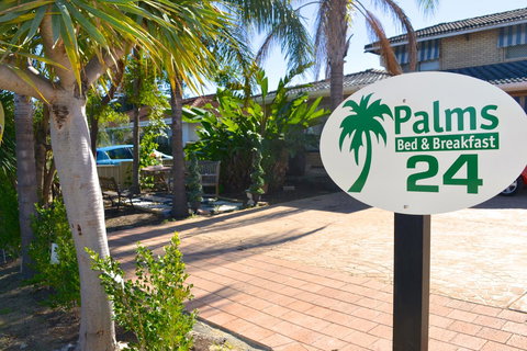 Palms Bed & Breakfast - ACT Tourism 4