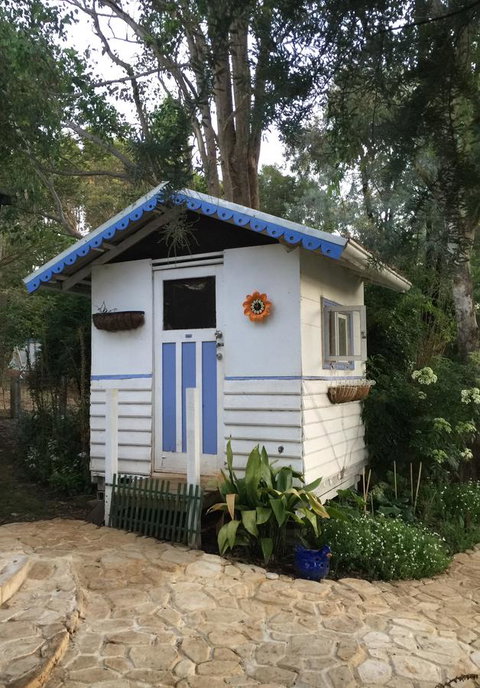 Applegate Lane Chalet - ACT Tourism 26