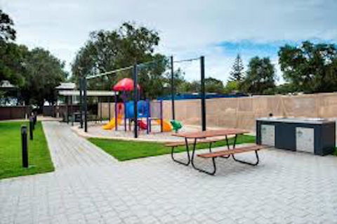 Beach Retreat - Busselton - ACT Tourism 11