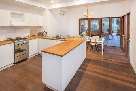 Buxton Thomas - ACT Tourism 4