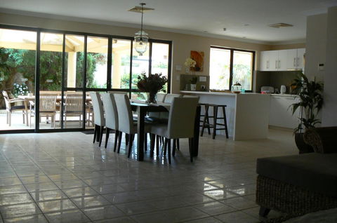 Le Boulevard - ACT Tourism 12