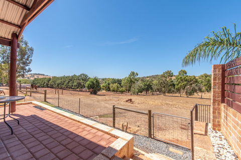 'Bindoon Valley Escape' Cottage - ACT Tourism 7