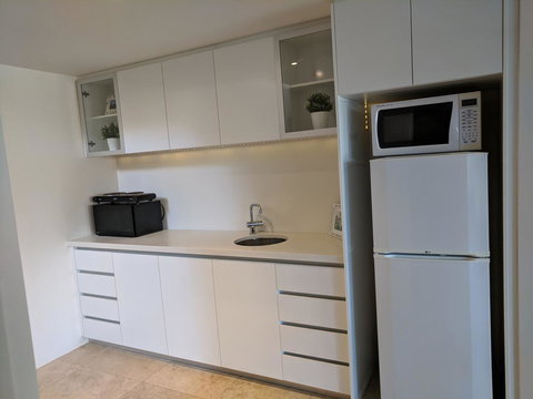 Riverside Retreat - ACT Tourism 7