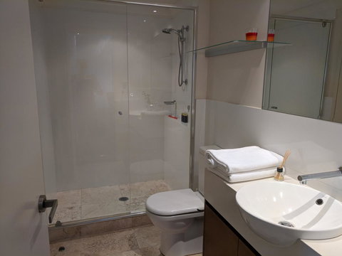 Riverside Retreat - ACT Tourism 11