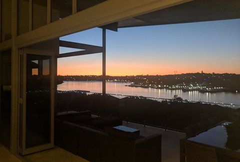 Riverside Retreat - ACT Tourism 0