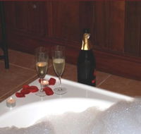 Pemberton Old Picture Theatre Holiday Apartments