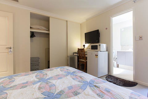 Arcadian Bed & Breakfast - ACT Tourism 21