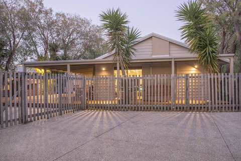 Boardwalk - ACT Tourism 3