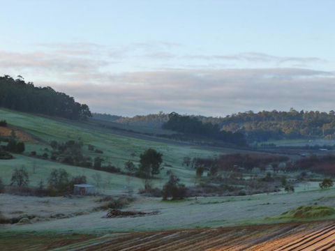 Bickley Valley Cottage - ACT Tourism 6