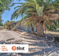 Panoramique Holiday Home With a View - ACT Tourism