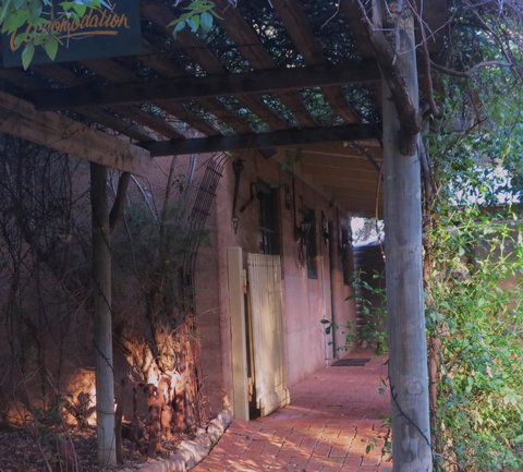 Bentwood Olive Grove Accommodation - ACT Tourism 11