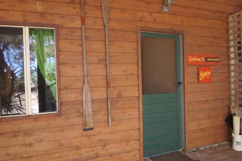 Bentwood Olive Grove Accommodation - ACT Tourism 12