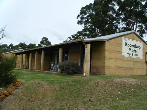 The Koorabup Motel - ACT Tourism 7