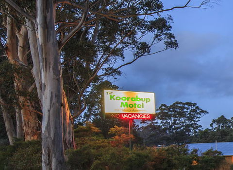 The Koorabup Motel - ACT Tourism 14