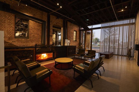 The Premier Mill Hotel - ACT Tourism 0