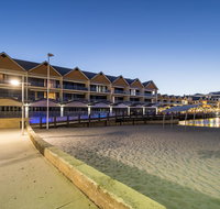 Dolphin Quay Apartments - ACT Tourism