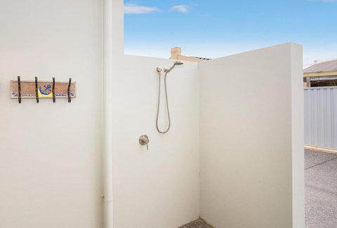 Busselton Beachside - A Slice Of Heaven - ACT Tourism 17