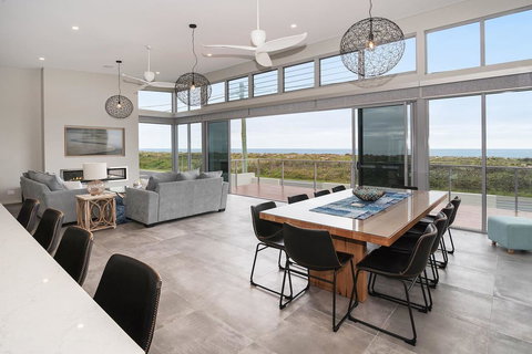 Busselton Beachside - A Slice Of Heaven - ACT Tourism 5