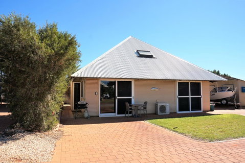 Osprey Holiday Village Unit 203 1 Bedroom - ACT Tourism 11