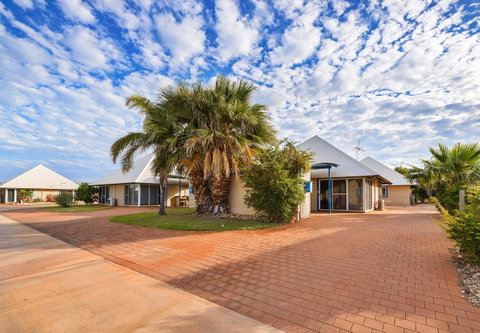 Osprey Holiday Village Unit 203 1 Bedroom - ACT Tourism 15