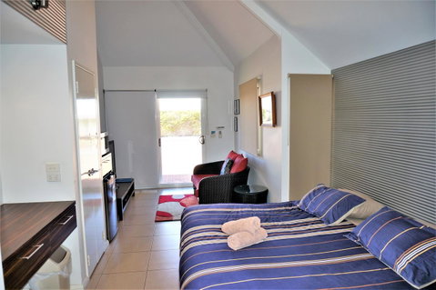 Osprey Holiday Village Unit 203 1 Bedroom - ACT Tourism 5