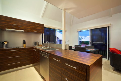 Osprey Holiday Village Unit 103 2 Bedroom - ACT Tourism 5