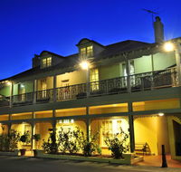 Clifton Motel  Grittleton Lodge - ACT Tourism