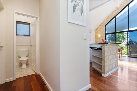 Swanview Ardross Shortstays - ACT Tourism 9