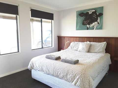 Cosy Corner Chalets - ACT Tourism 7