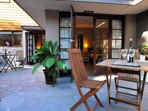Waikiki Beach Bed And Breakfast - ACT Tourism 8