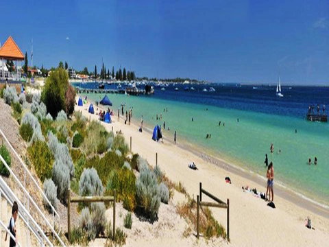 Waikiki Beach Bed And Breakfast - ACT Tourism 18