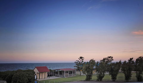 Hopetoun Motel & Chalet Village - ACT Tourism 34