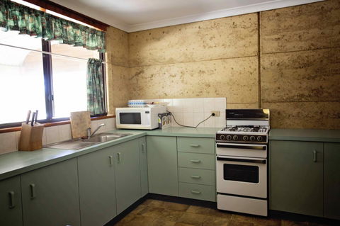 Hopetoun Motel & Chalet Village - ACT Tourism 42