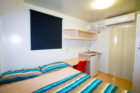 Meekatharra Accommodation Centre - ACT Tourism 1