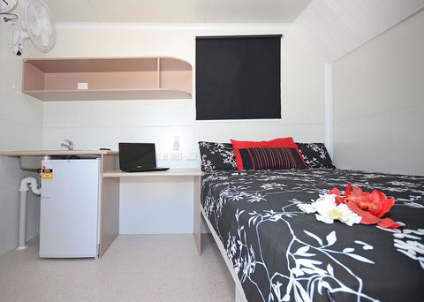 Meekatharra Accommodation Centre - ACT Tourism 4