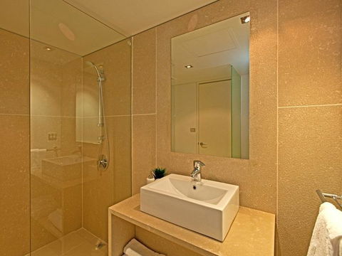 Astra Apartments Perth - Zenith - ACT Tourism 2