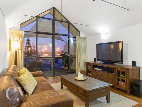 James Street Warehouse - ACT Tourism 25