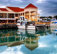 The Marina Hotel - Mindarie - ACT Tourism