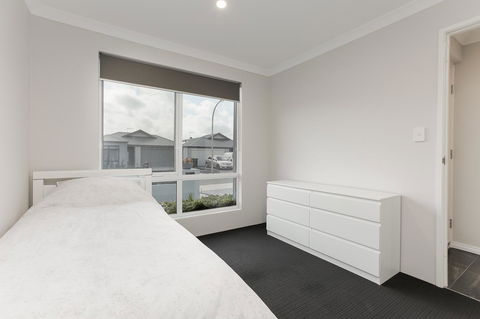 Perth Comfy Stays - ACT Tourism 43