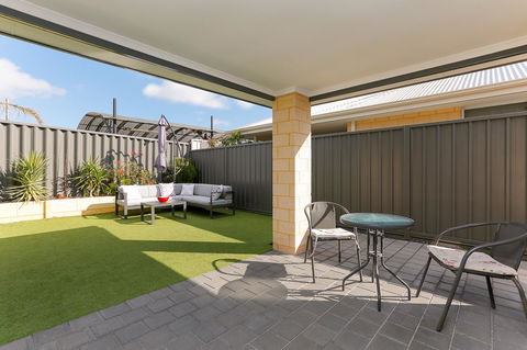 Perth Comfy Stays - ACT Tourism 12