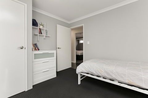 Perth Comfy Stays - ACT Tourism 33